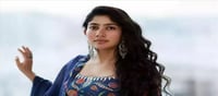 കരിയറിന് ബ്രേക്കിട്ട് പുതിയ തുടക്കത്തിനൊരുങ്ങി സായ് പല്ലവി!
